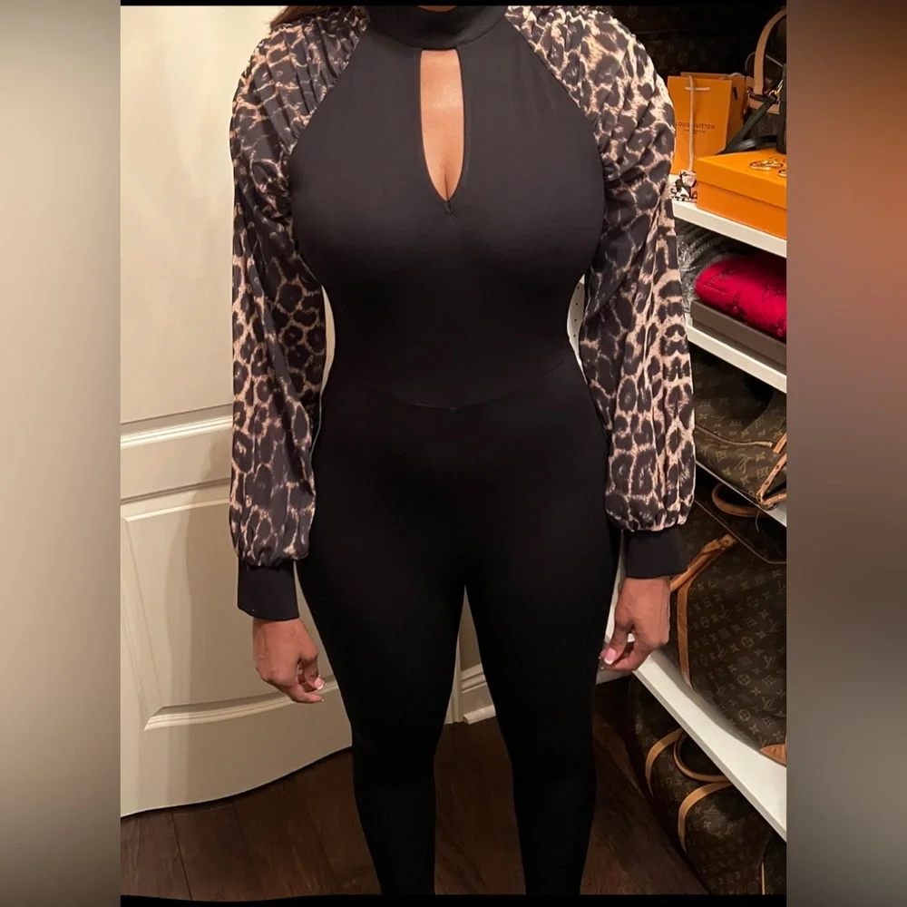 NWT Bebe Leopard PRINTPUFF SLEEVE CATSUIT SzM - Picture 5 of 10